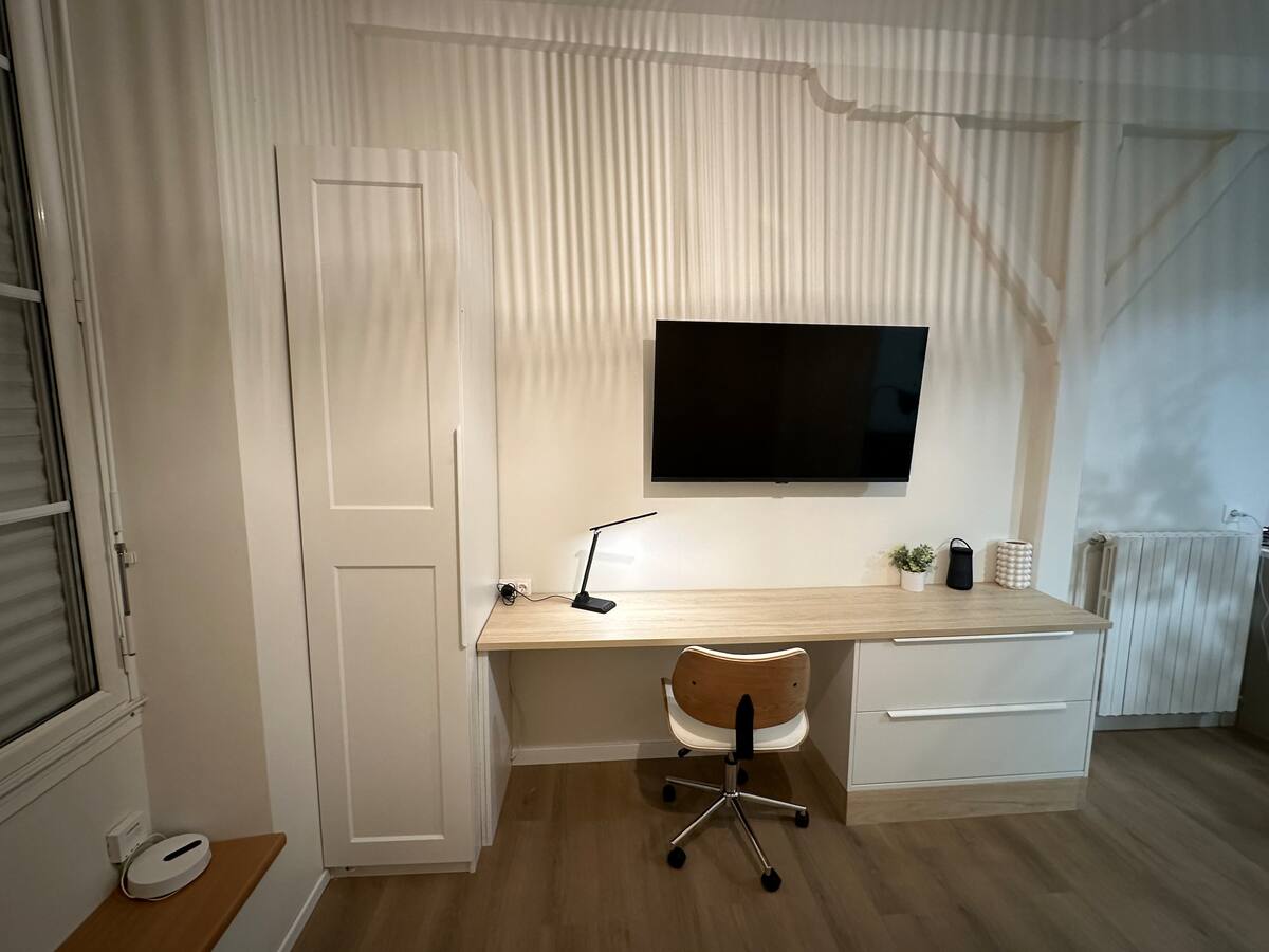 4dc508be-23fc-4366-b5e2-953a107528ae