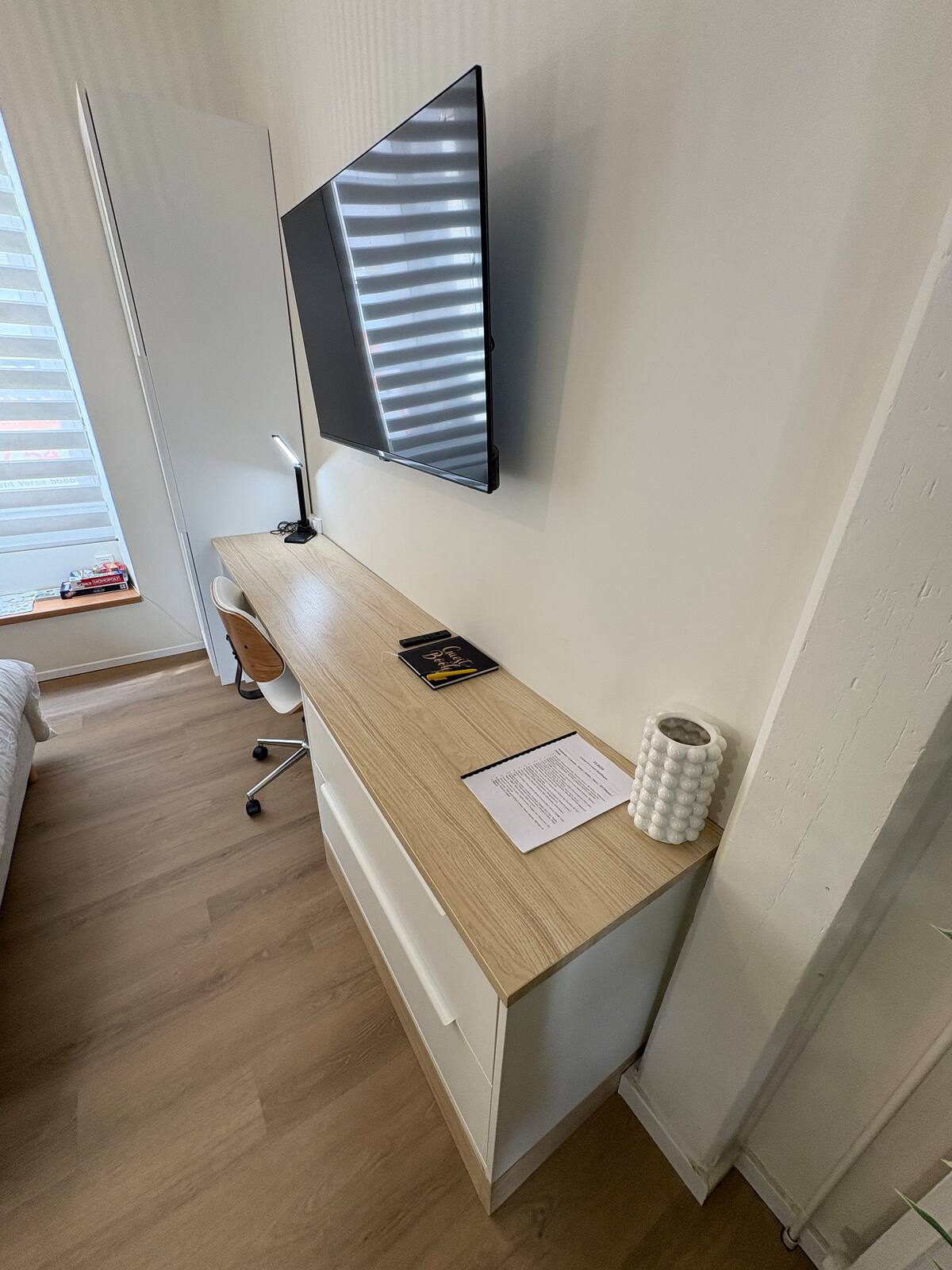 6a54c52f-f79a-4fd1-bf93-d710159b9c4d