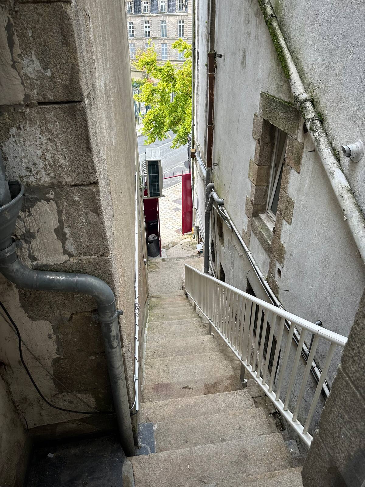 85eb437b-caa0-40c4-b3f7-4e2bb1c738f8