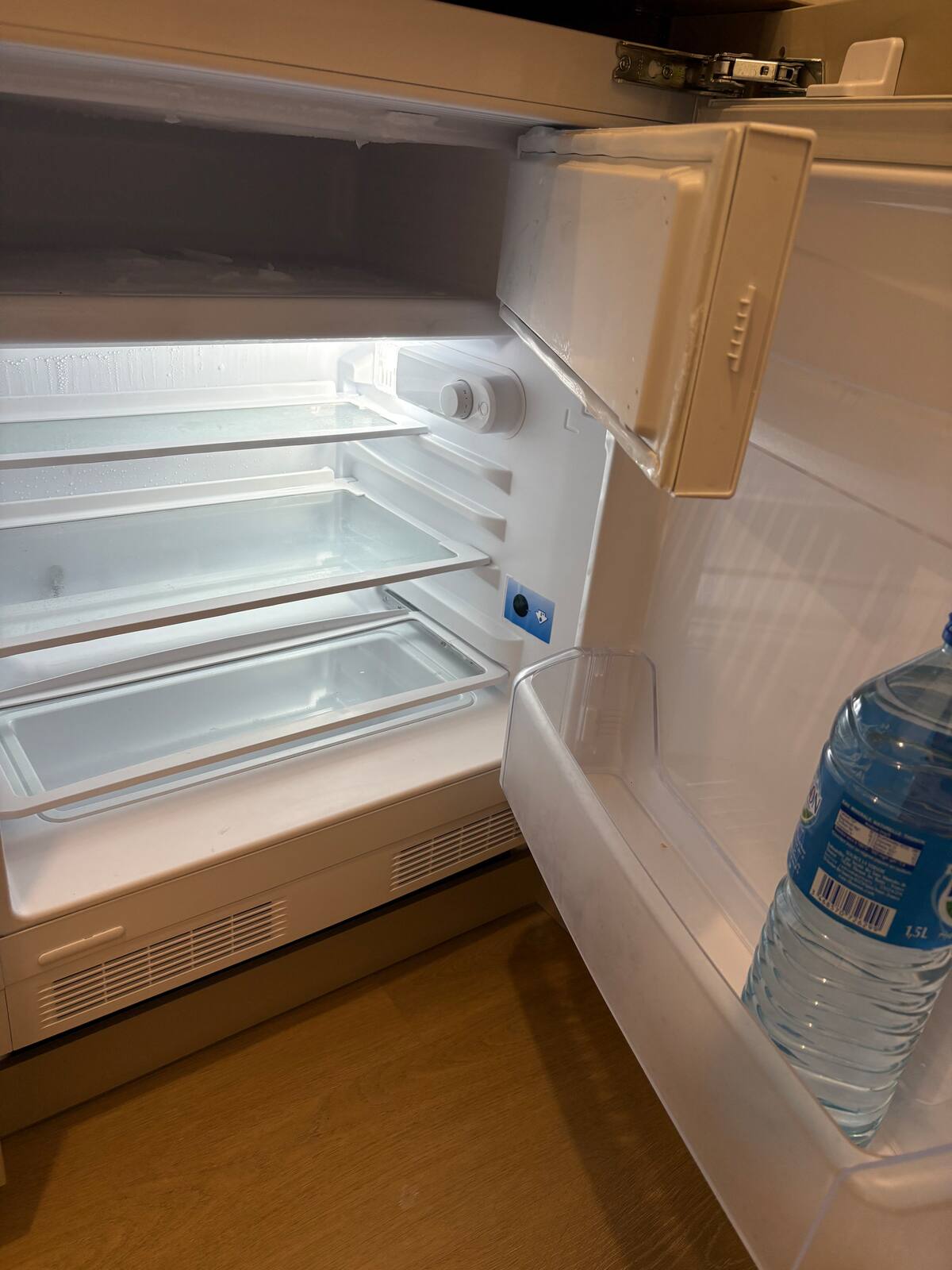 e137bf37-8771-4f9c-8f43-c6c5c7c234cc