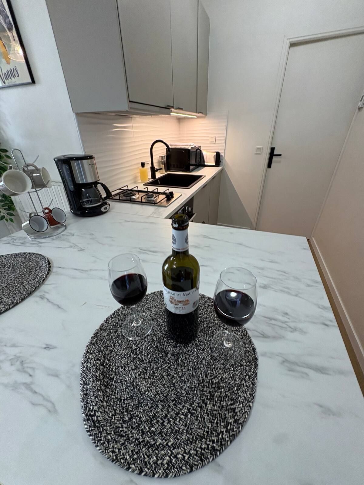 e710fcce-8131-4c16-8fbc-7d863c80381d